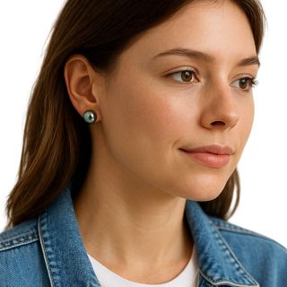 “Perly na každý den” Perly nejsou jen pro večer. Jsou pro každý den, kdy chceš být sama sebou — jen o trochu zářivější ✨...